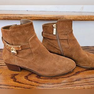 💜 MICHAEL KORS Brown Suede Low Ankle Boot Booties - size 8M